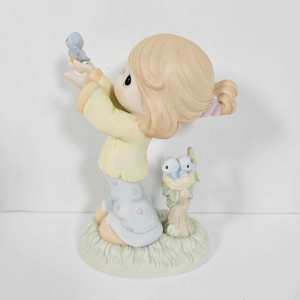 Precious Moments Find Your Wings And Fly Figurine 4001025 Special Issue 2004 NIB